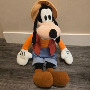 Disney Farmer Goofy Plush